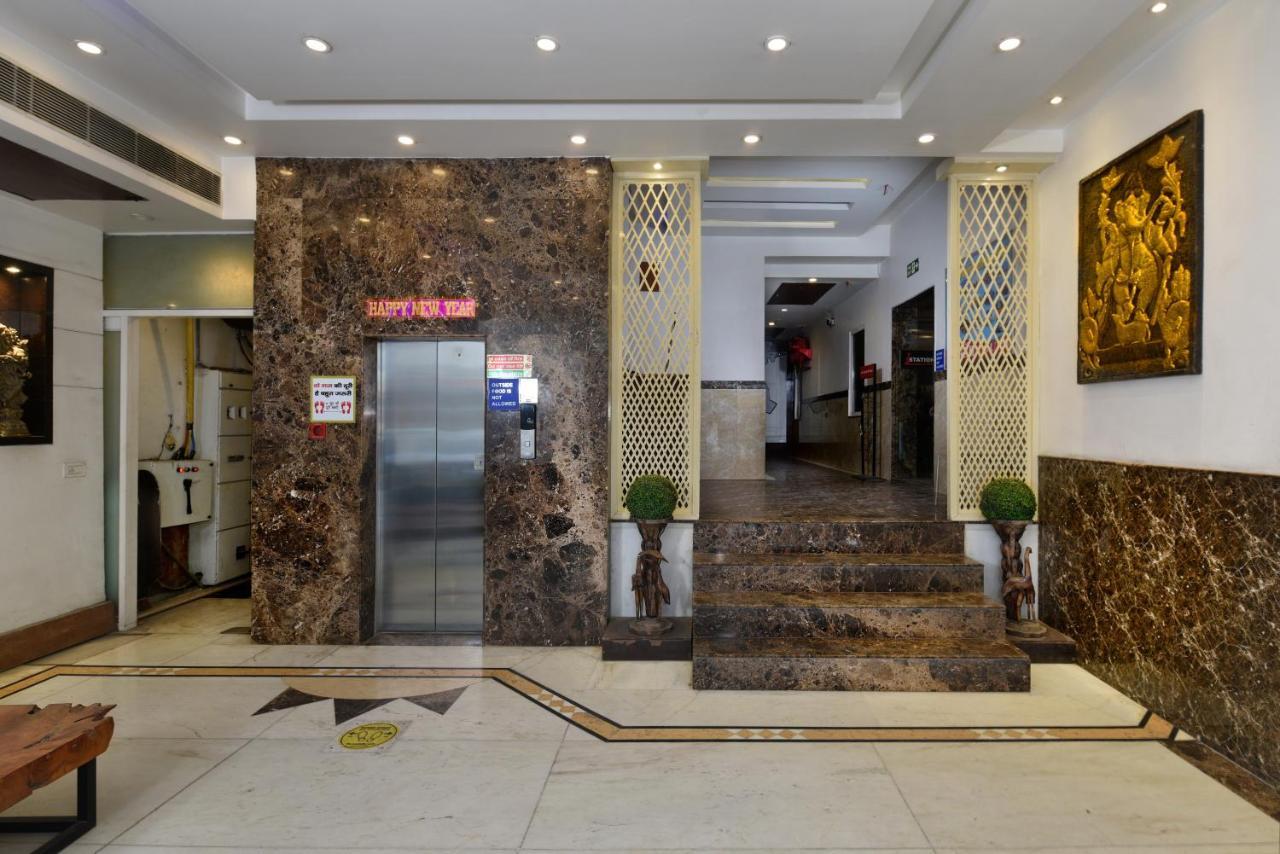 Capital O 2242 Hotel Yuvraj Deluxe New Delhi Eksteriør bilde